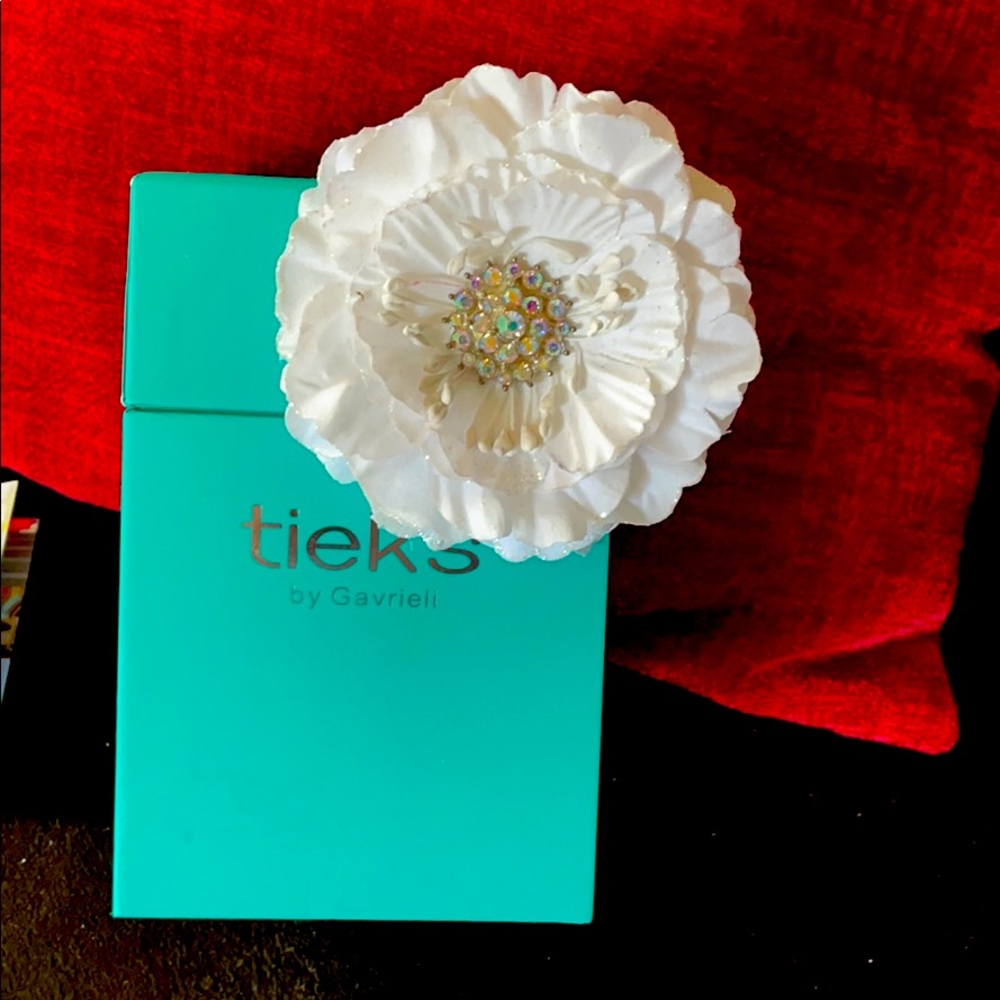 Box with accessories